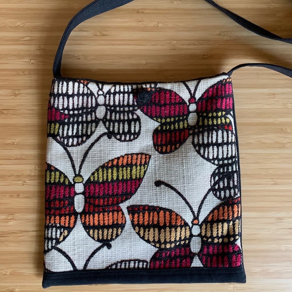 Cute crossbody purse NWOT 💐bundle and save💐